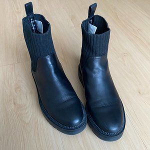 Blondo Waterproof Chelsea Classic Ankle Boots, W 7US